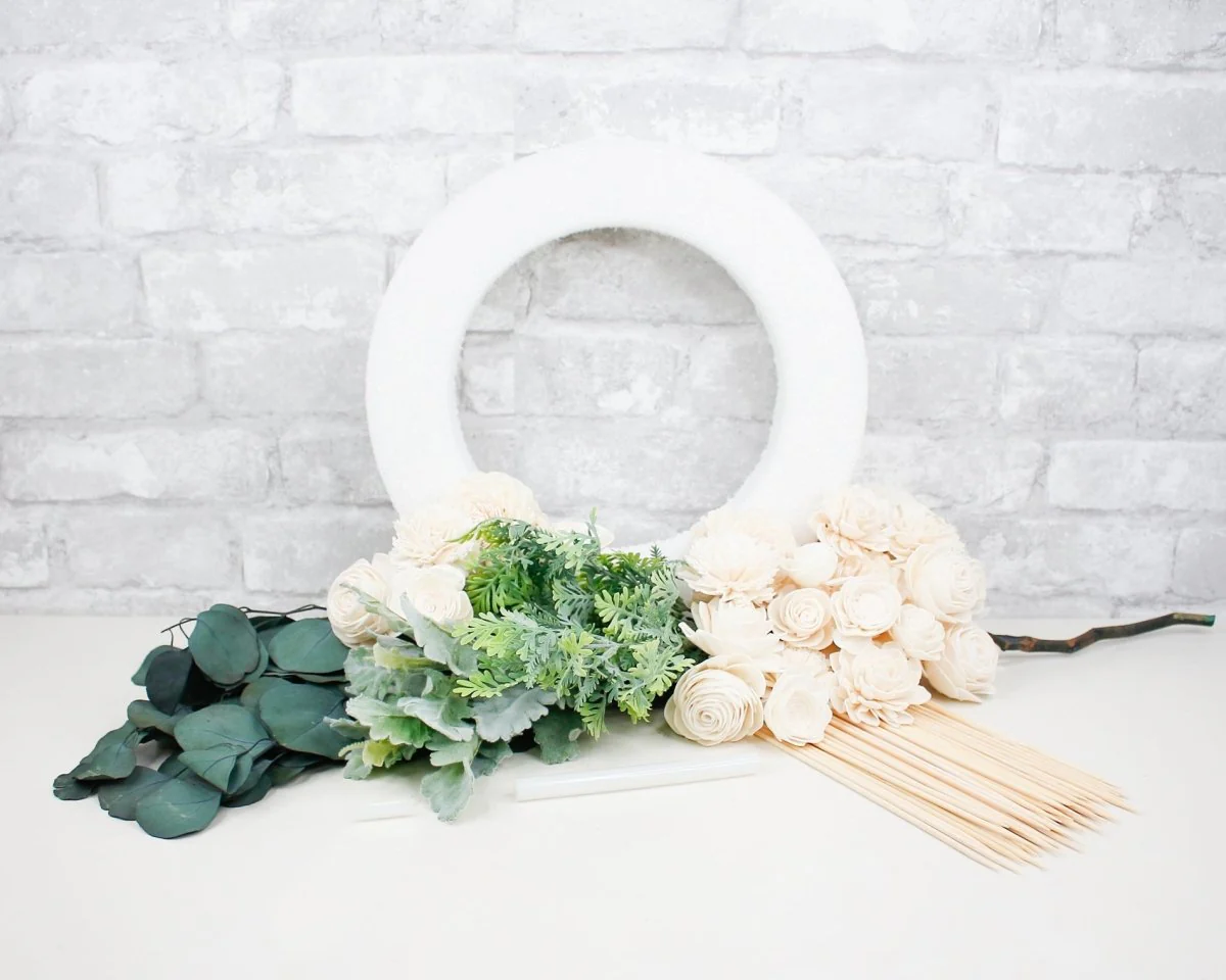 Be Happy Wreath Craft Kit - Image 4