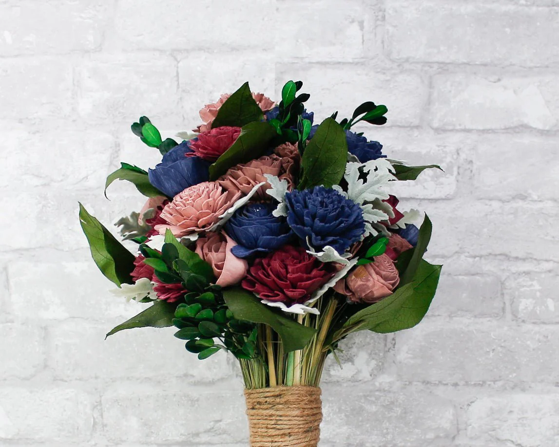 Majestic Love Finished Bouquet - Large - Image 7